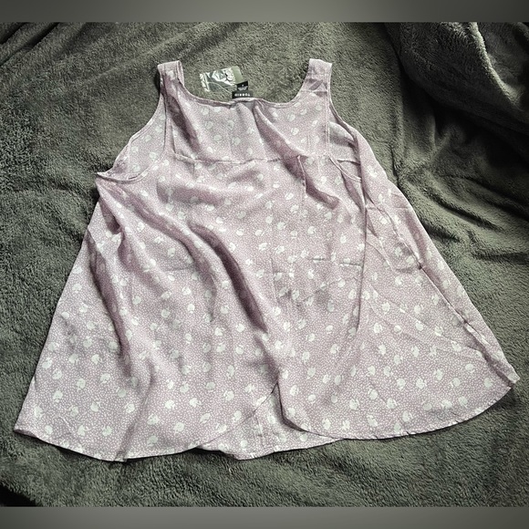 Torrid Purple & White Floral Tulip Back Slip Tank Top Size 2 - Picture 3 of 7